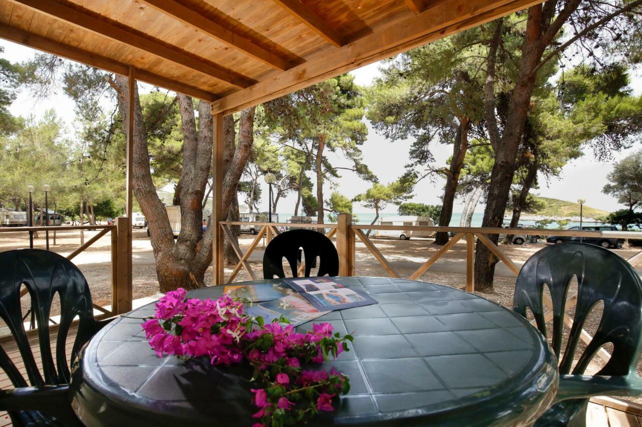 Baia Di Campi Hotel Vieste Exterior photo
